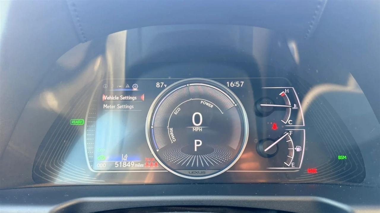 Lexus ES 300h Base 2021