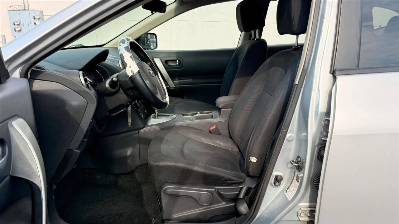 Nissan Rogue S AWD 2013