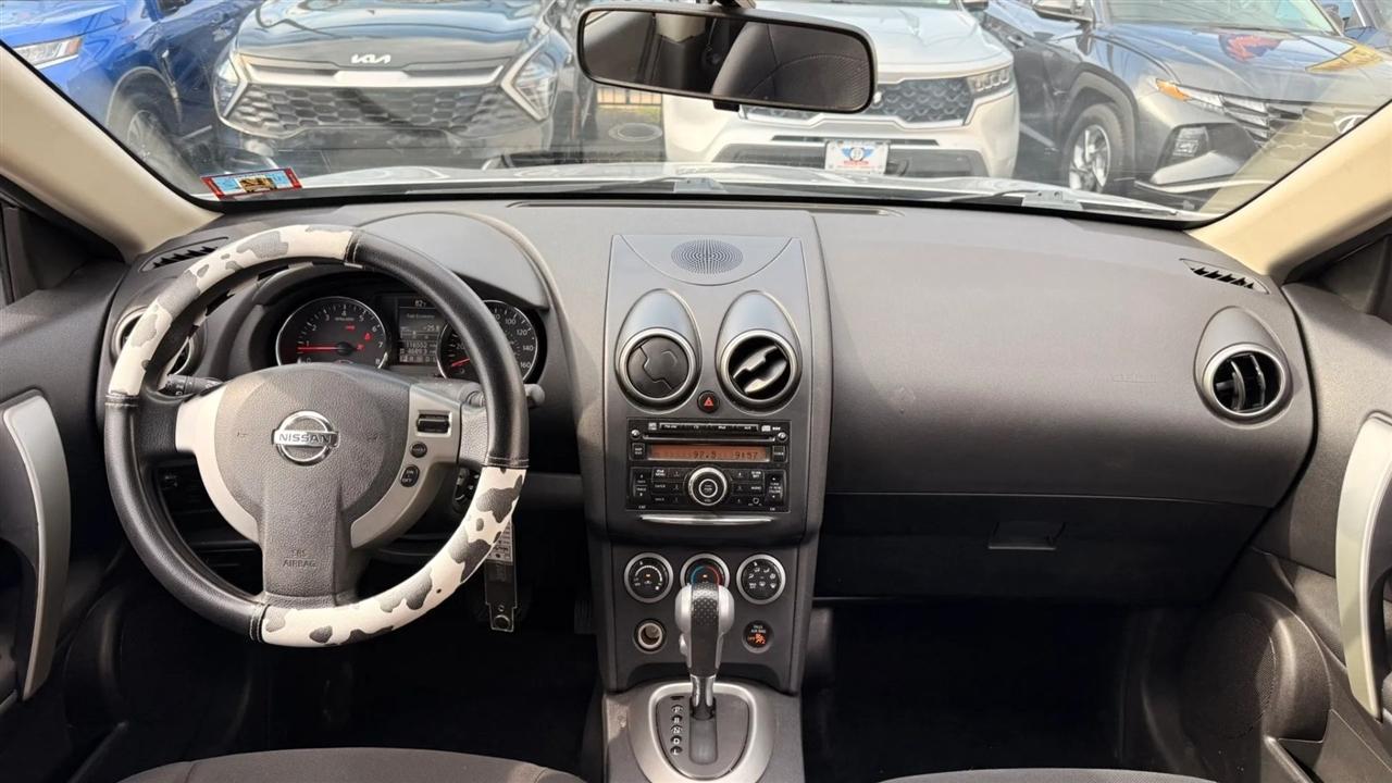 Nissan Rogue S AWD 2013