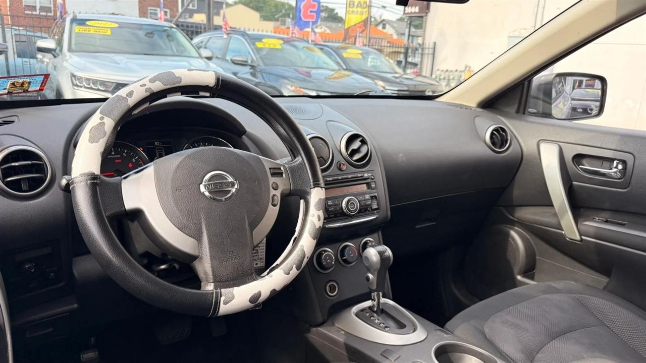 Nissan Rogue S AWD 2013