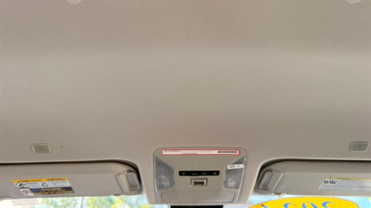 Toyota RAV4 XLE 2024