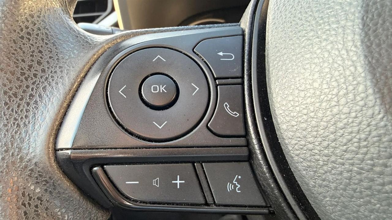 Toyota RAV4 XLE 2024