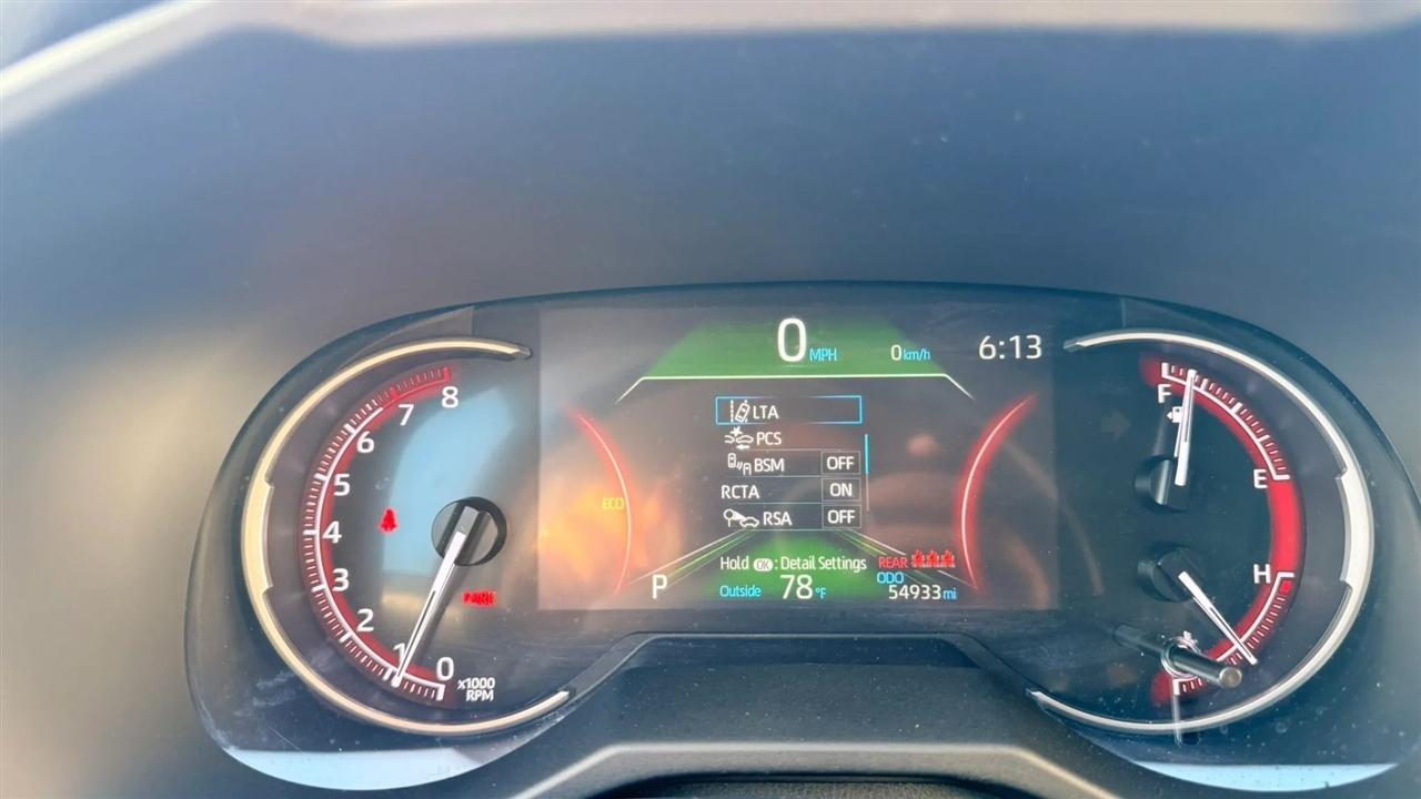Toyota RAV4 XLE 2024