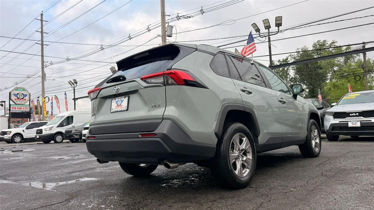Toyota RAV4 XLE 2023