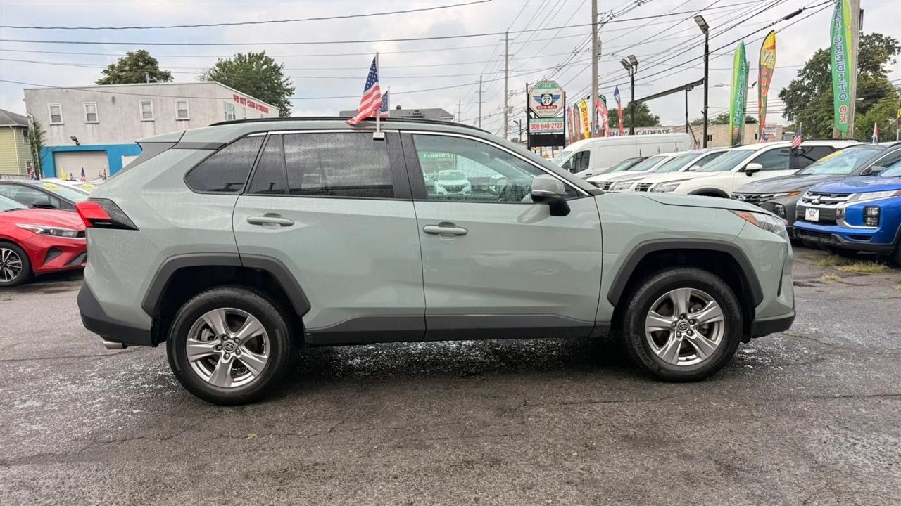 Toyota RAV4 XLE 2023