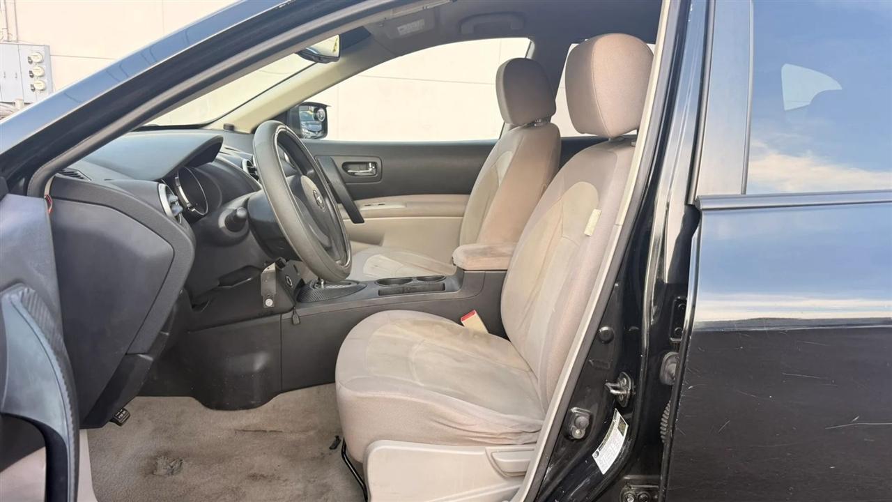 Nissan Rogue S AWD 2010