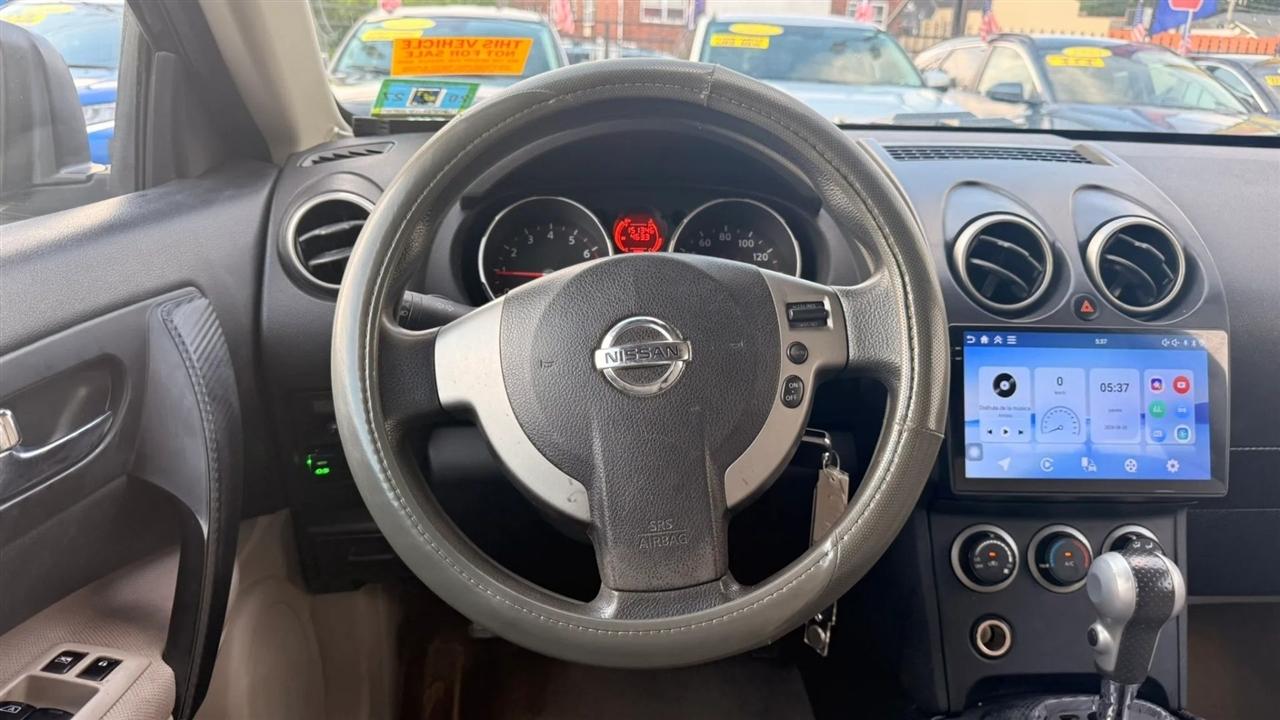 Nissan Rogue S AWD 2010