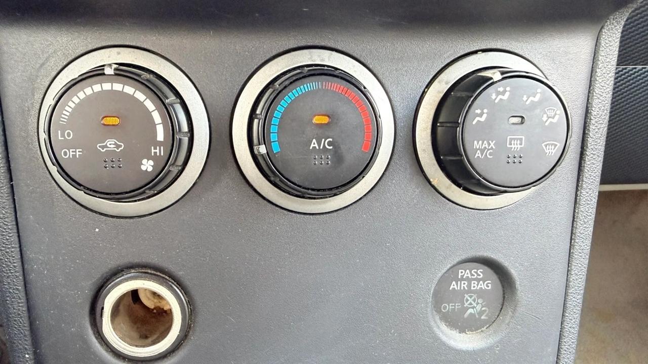 Nissan Rogue S AWD 2010