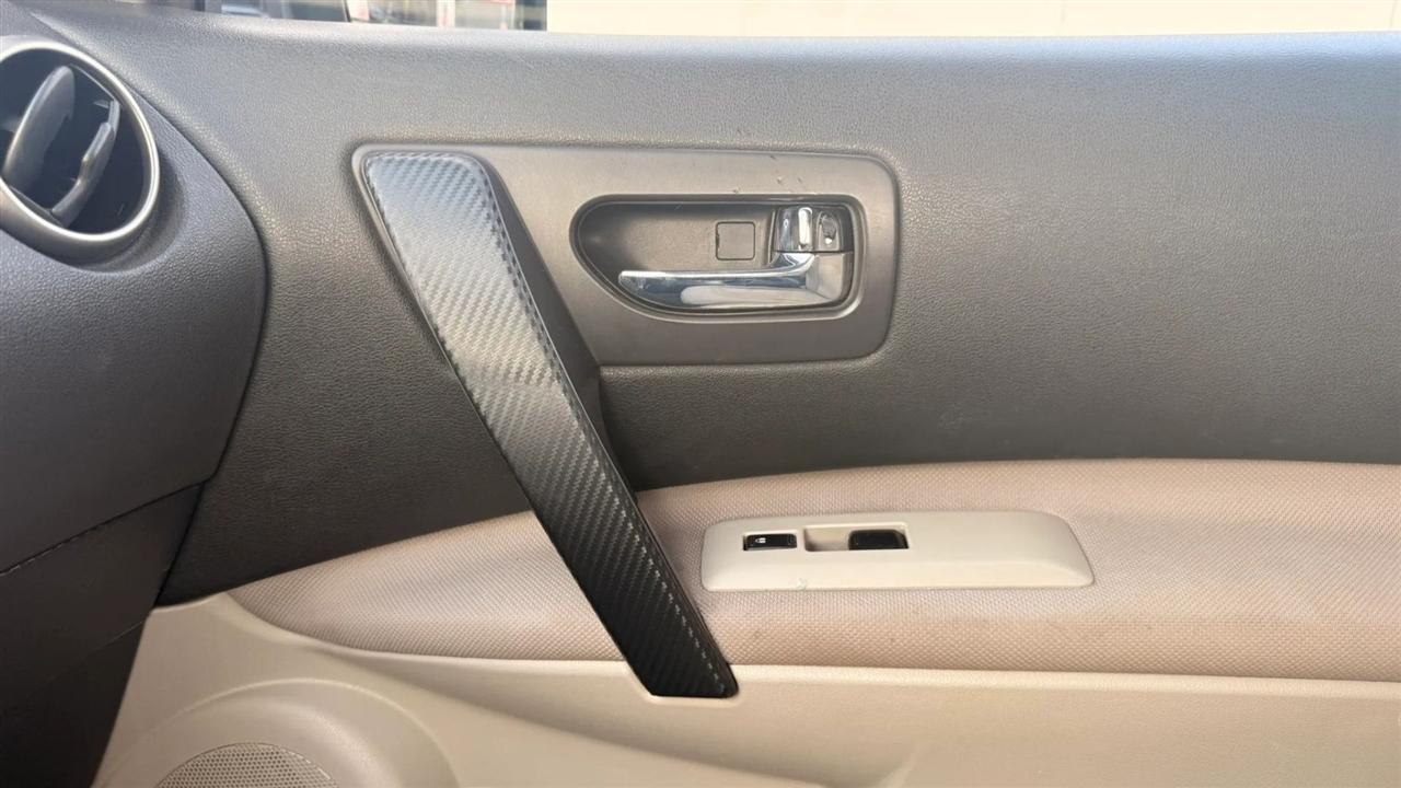 Nissan Rogue S AWD 2010