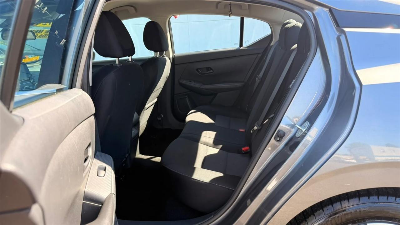 Nissan Sentra SV 2024