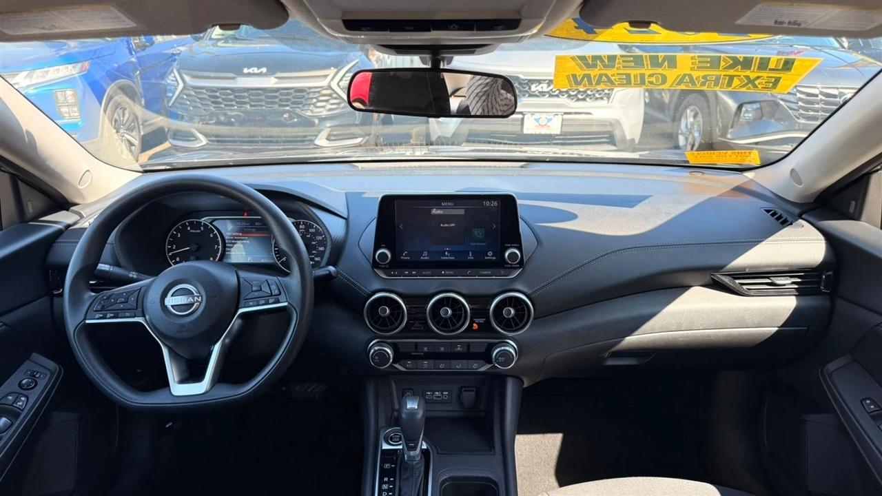 Nissan Sentra SV 2024