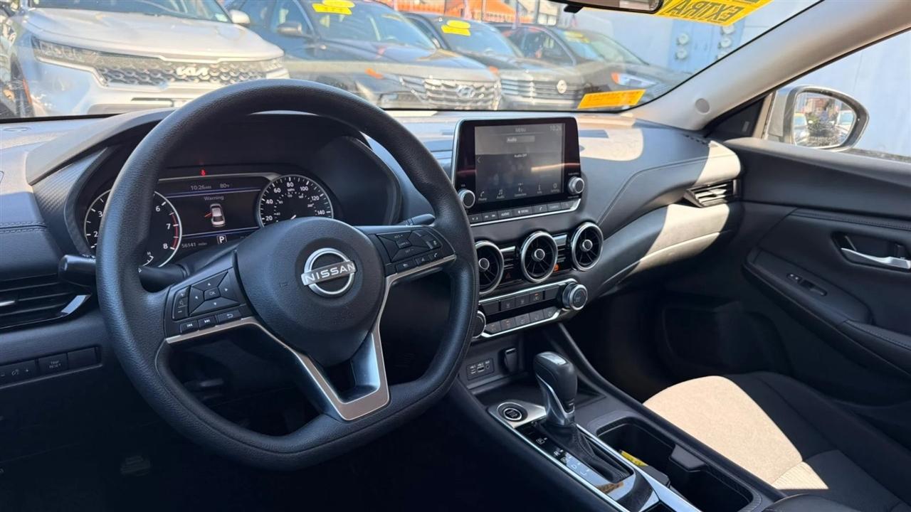 Nissan Sentra SV 2024