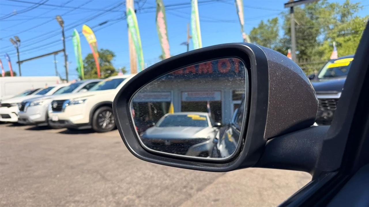 Nissan Sentra SV 2024