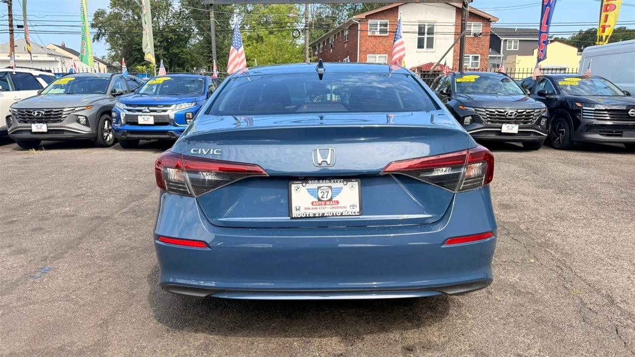 Honda Civic LX Sedan CVT 2025