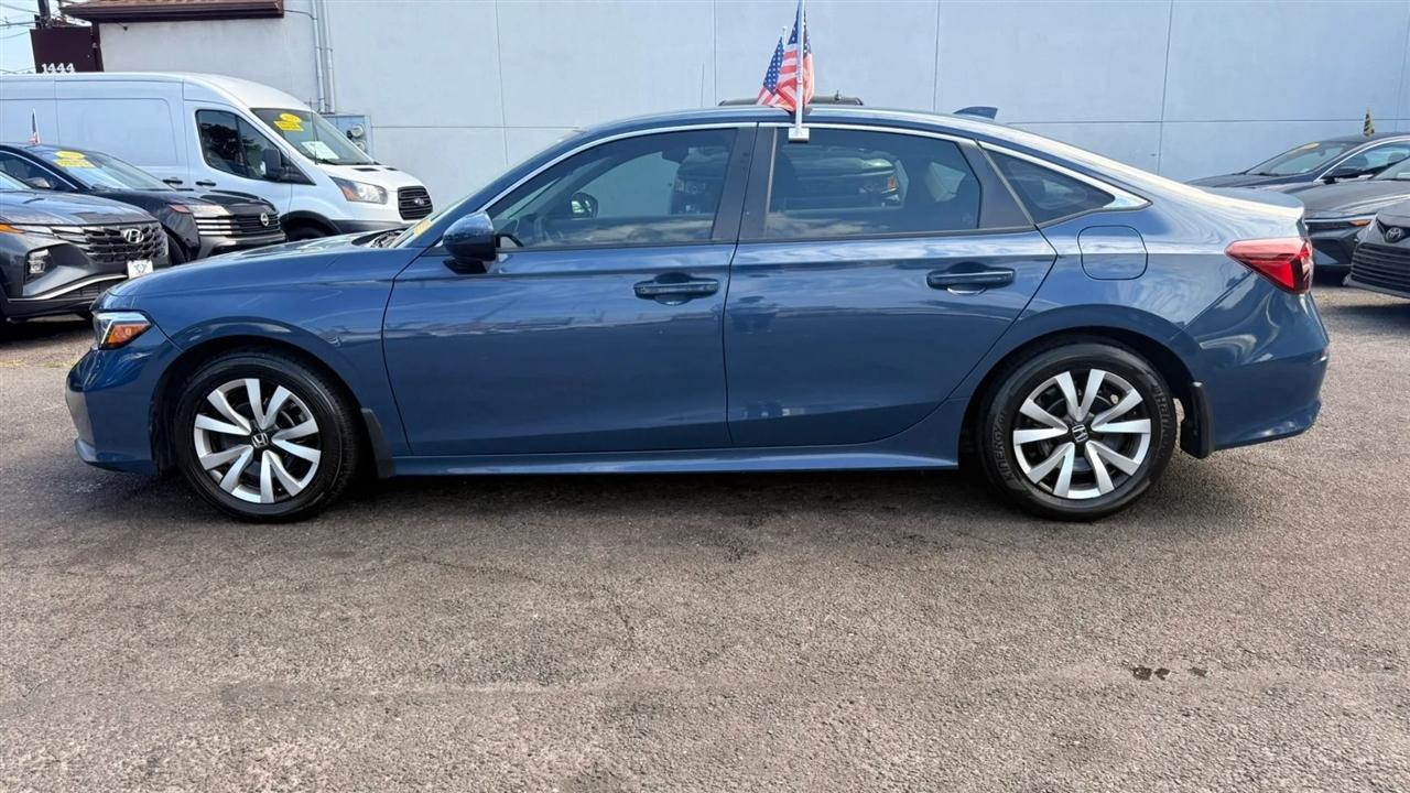 Honda Civic LX Sedan CVT 2025