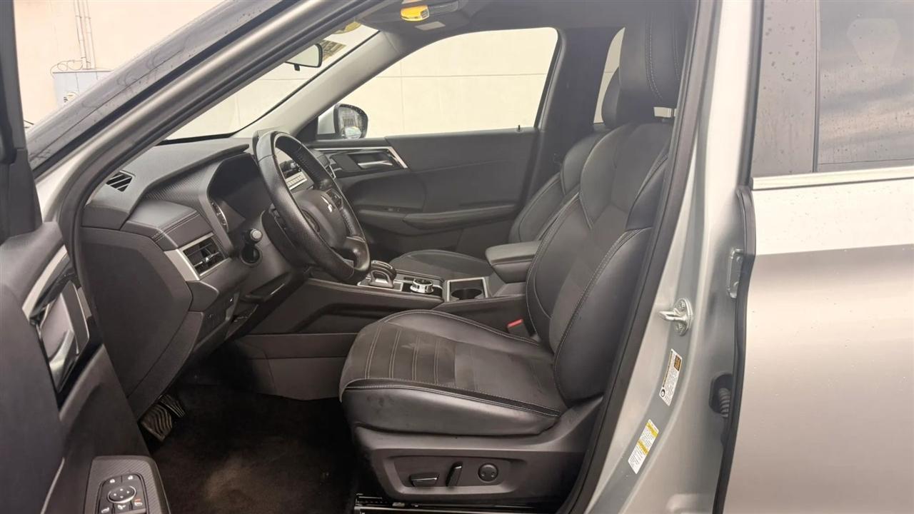 Mitsubishi Outlander SE 2WD 2024