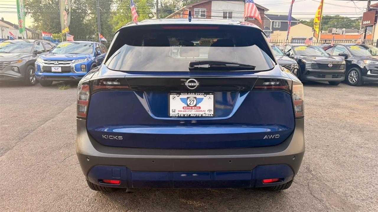 Nissan Kicks SV 4WD 2025
