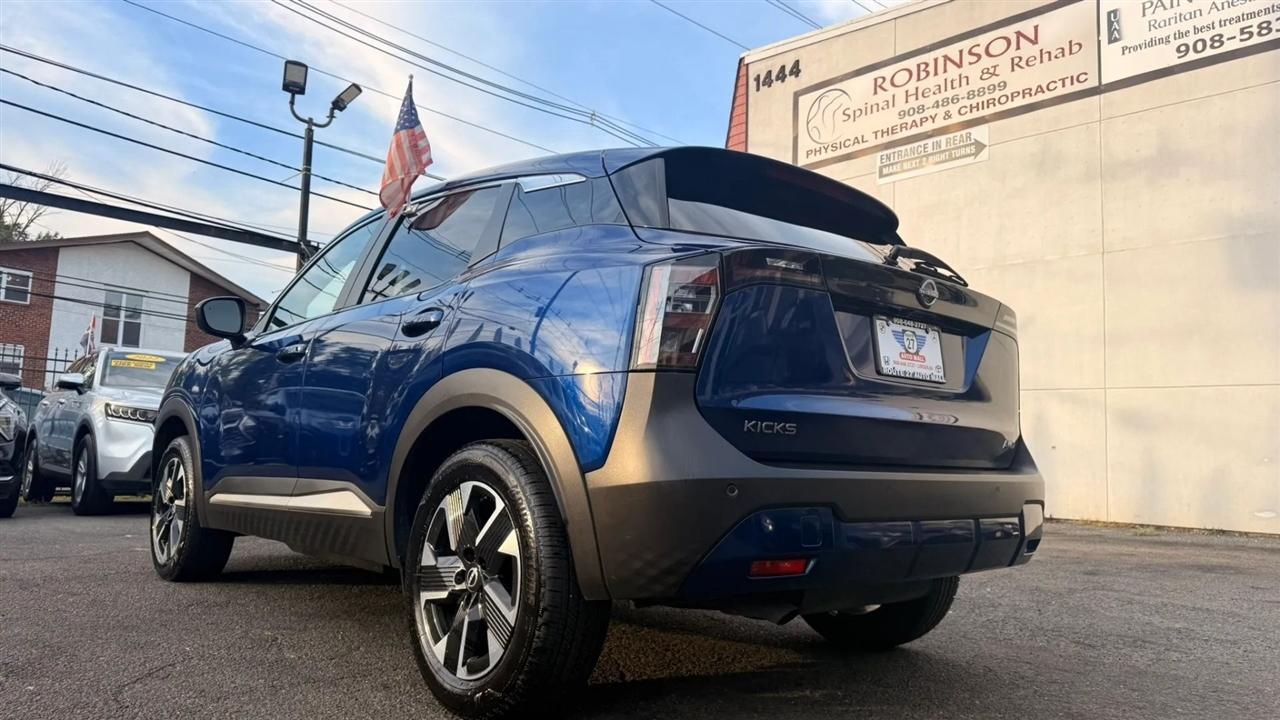 Nissan Kicks SV 4WD 2025