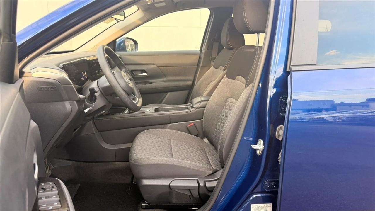 Nissan Kicks SV 4WD 2025