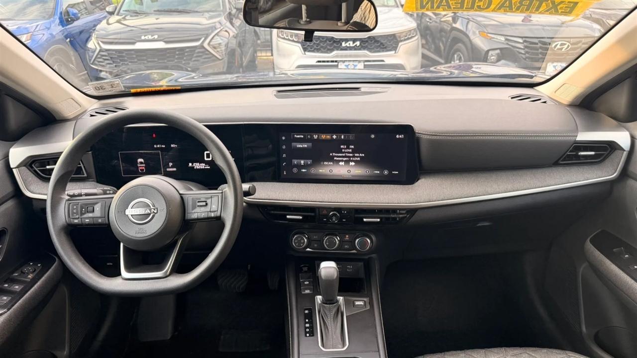 Nissan Kicks SV 4WD 2025