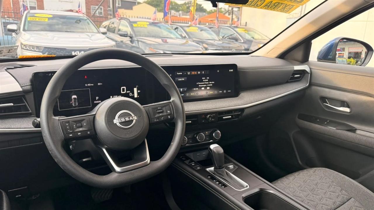 Nissan Kicks SV 4WD 2025