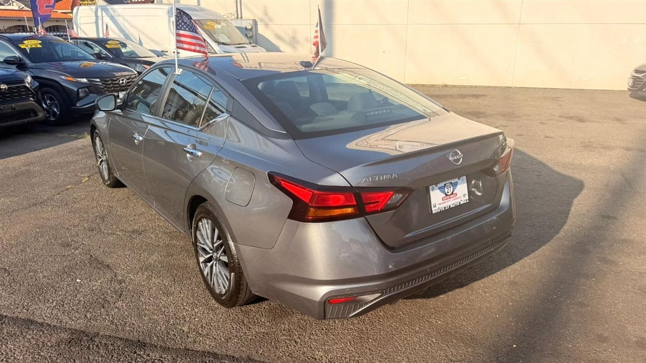 Nissan Altima 2.5 SV 2023