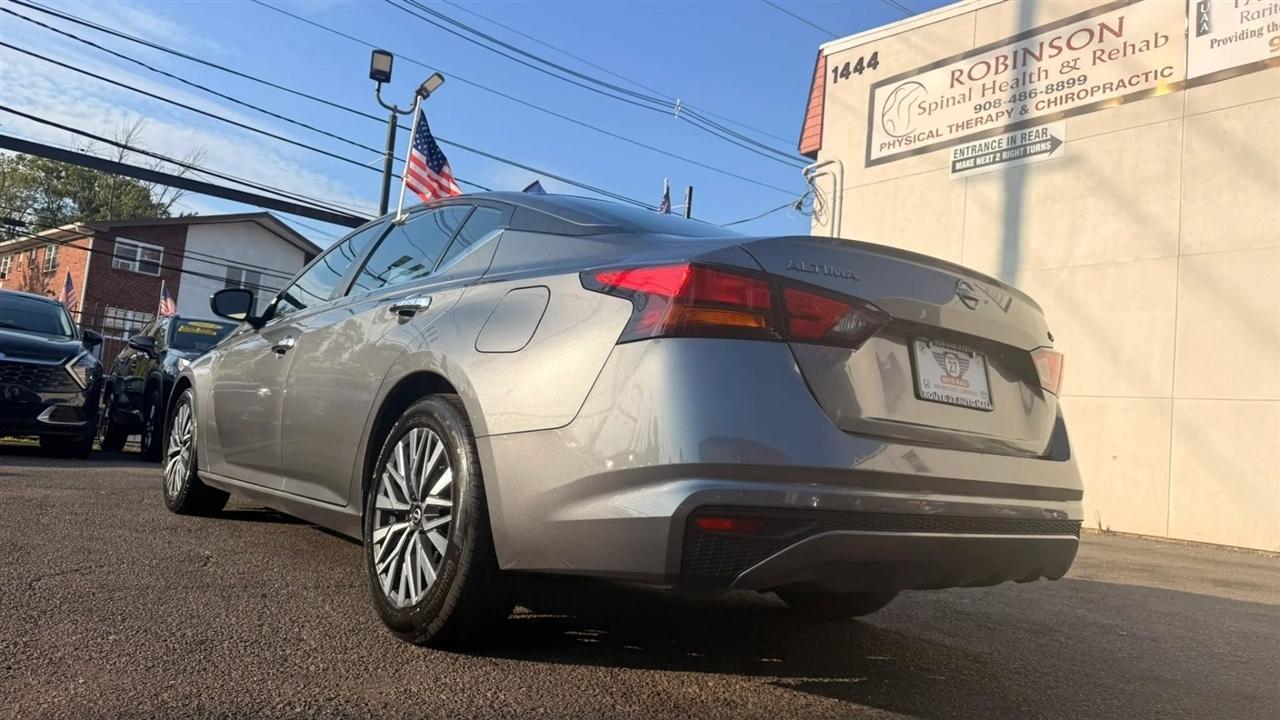 Nissan Altima 2.5 SV 2023