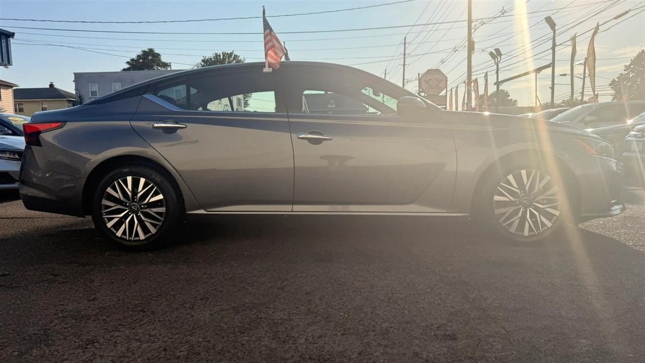 Nissan Altima 2.5 SV 2023