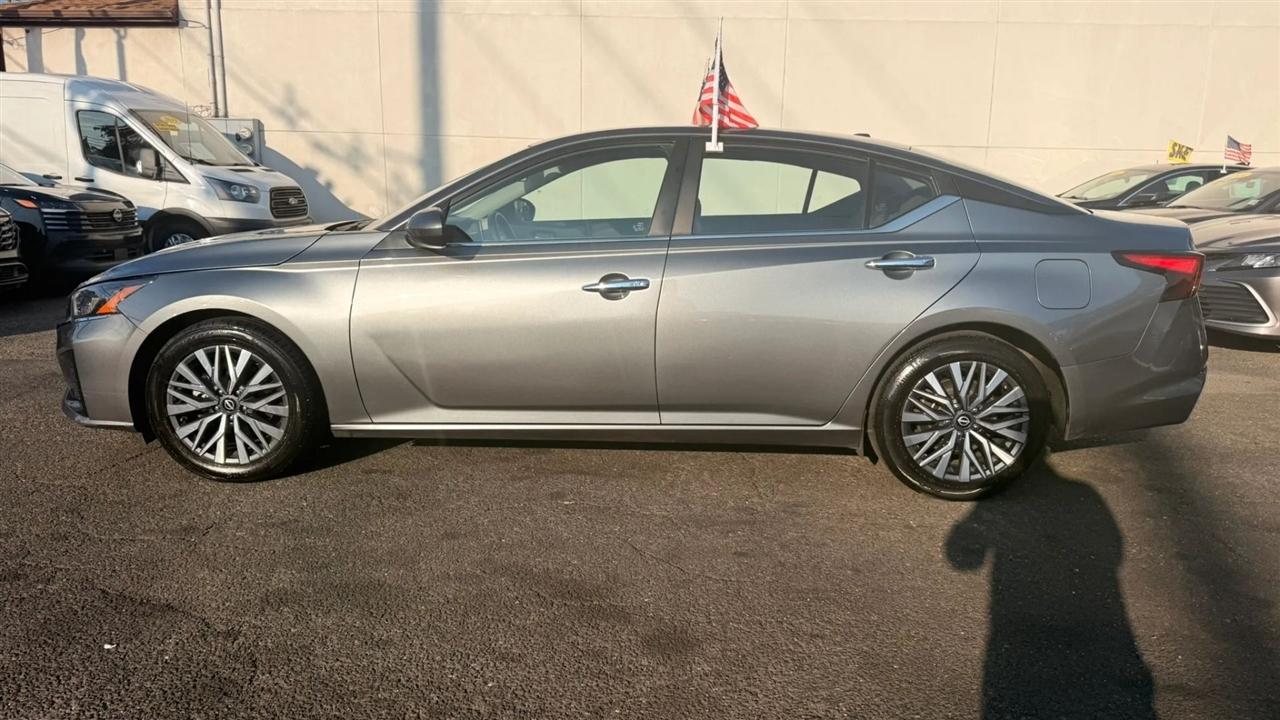 Nissan Altima 2.5 SV 2023