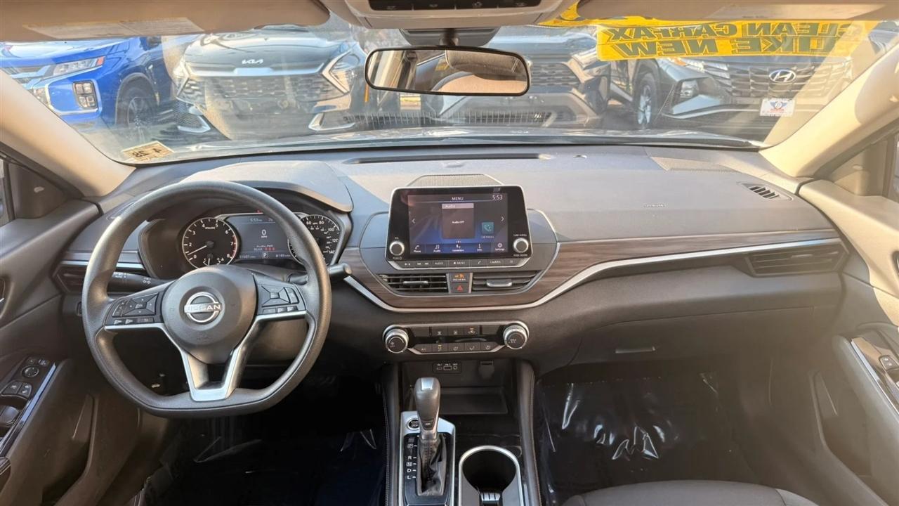 Nissan Altima 2.5 SV 2023