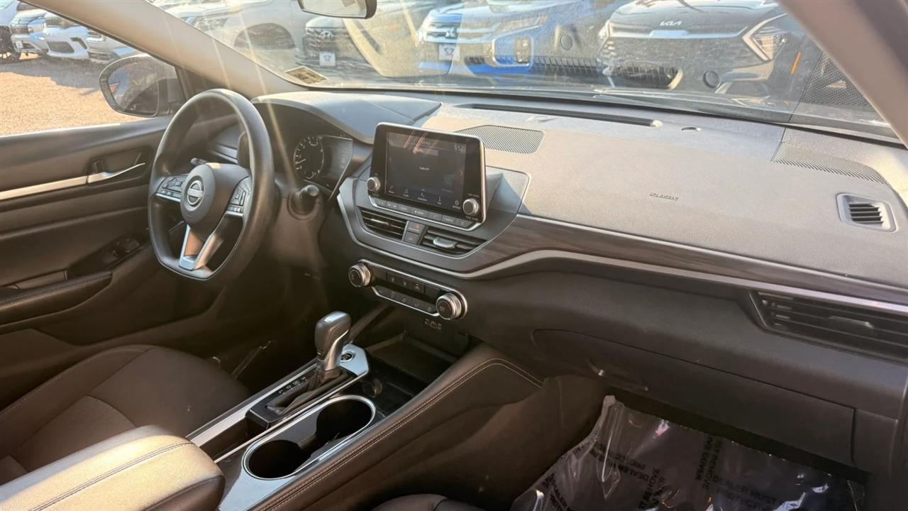 Nissan Altima 2.5 SV 2023