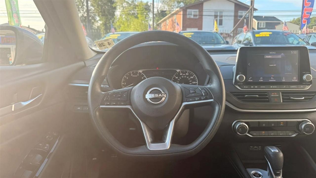 Nissan Altima 2.5 SV 2023