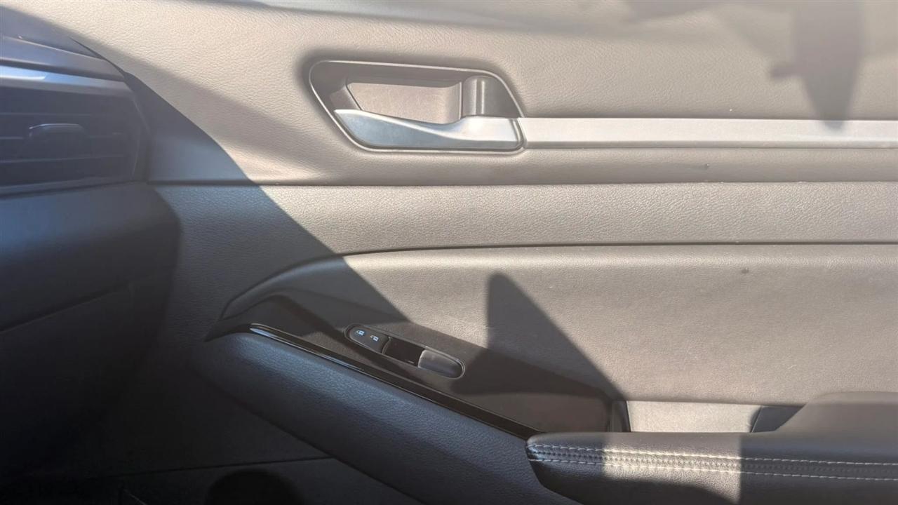Nissan Altima 2.5 SV 2023