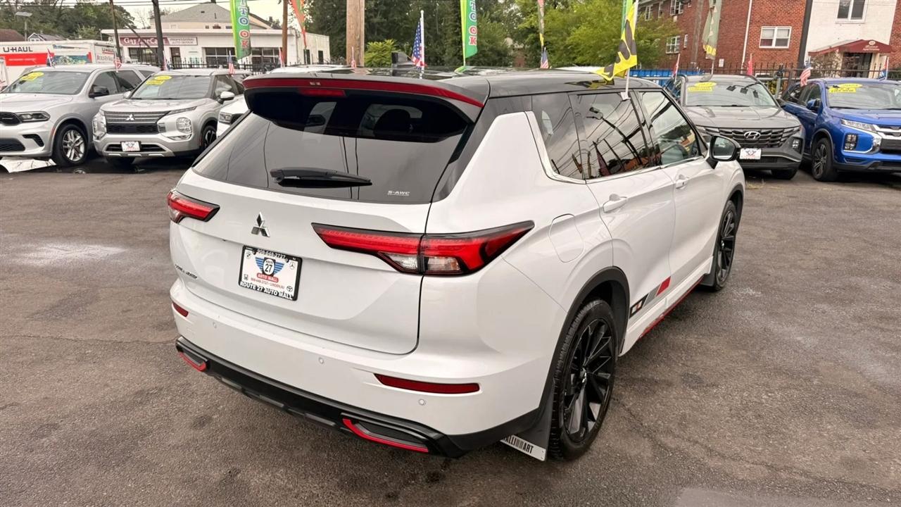 Mitsubishi Outlander SE 4WD 2024