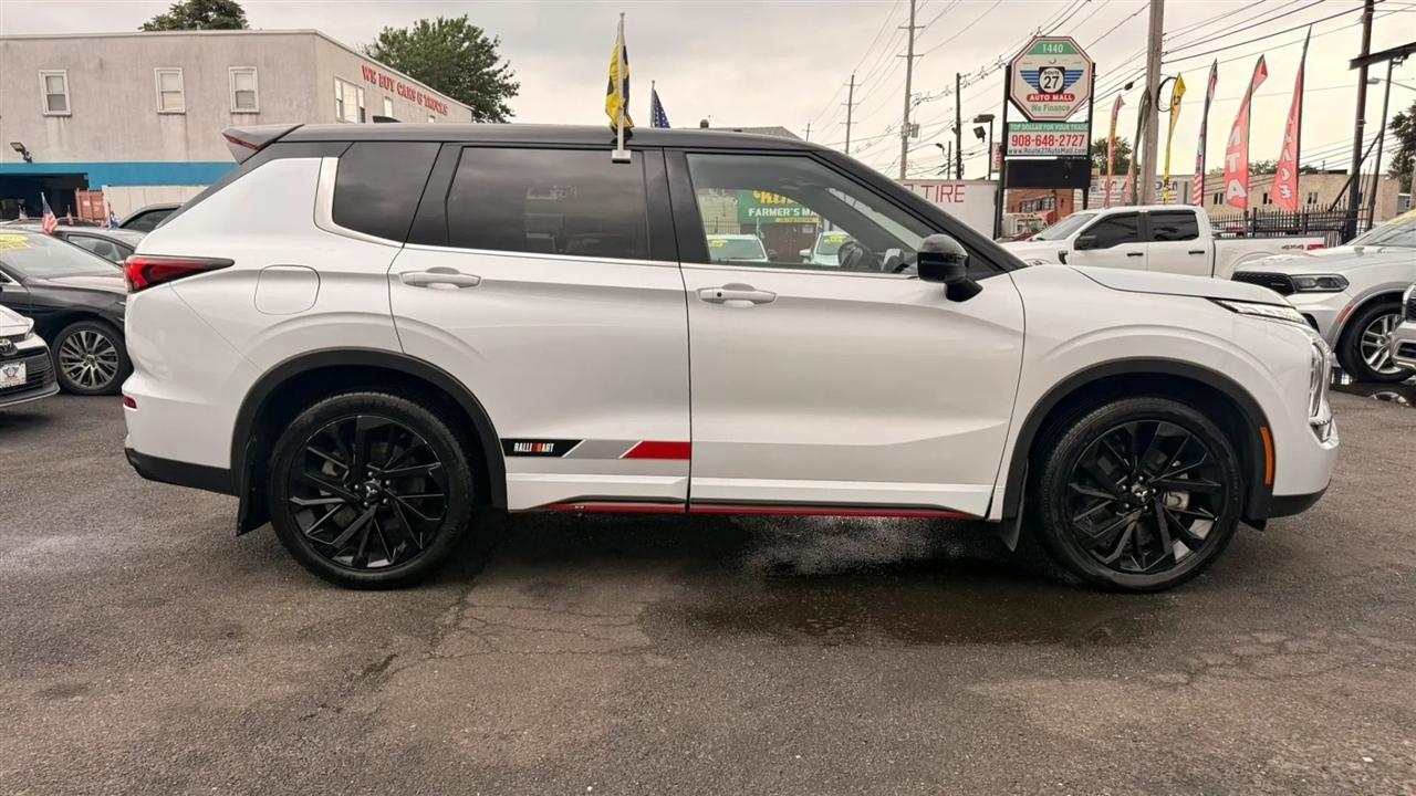 Mitsubishi Outlander SE 4WD 2024