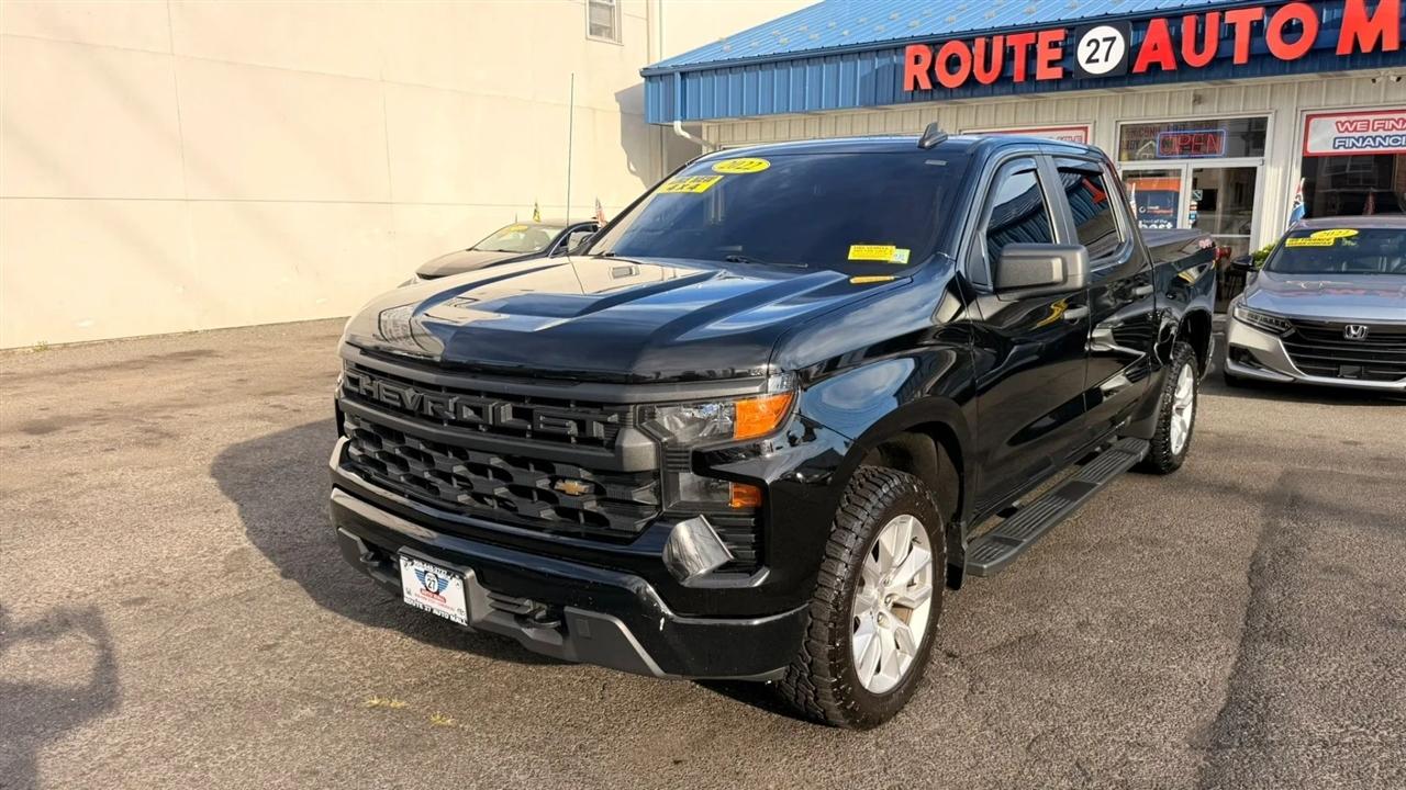 Chevrolet Silverado 1500 Custom Crew Cab 4WD 2022