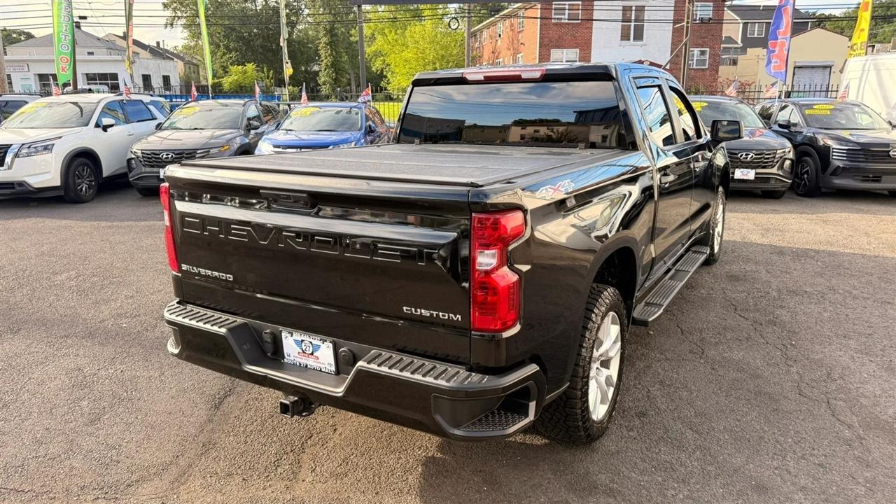 Chevrolet Silverado 1500 Custom Crew Cab 4WD 2022