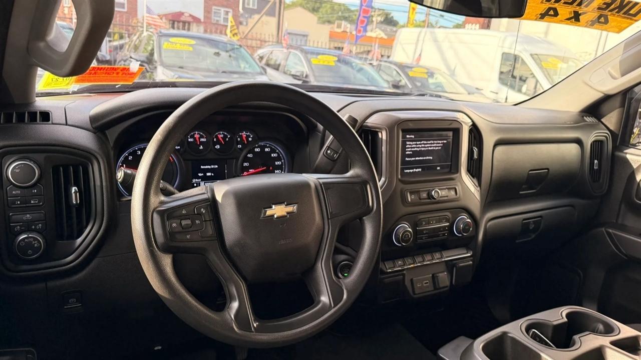 Chevrolet Silverado 1500 Custom Crew Cab 4WD 2022