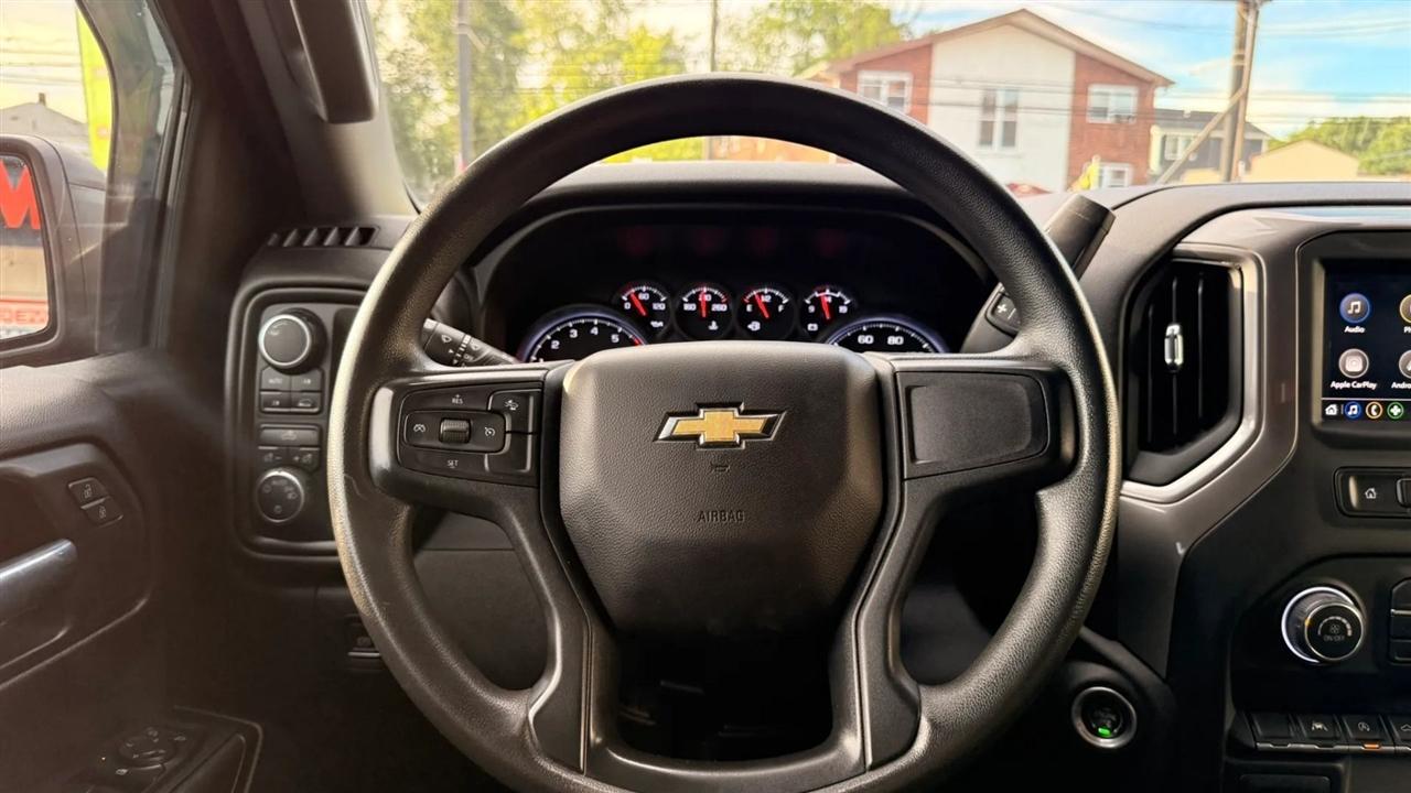 Chevrolet Silverado 1500 Custom Crew Cab 4WD 2022