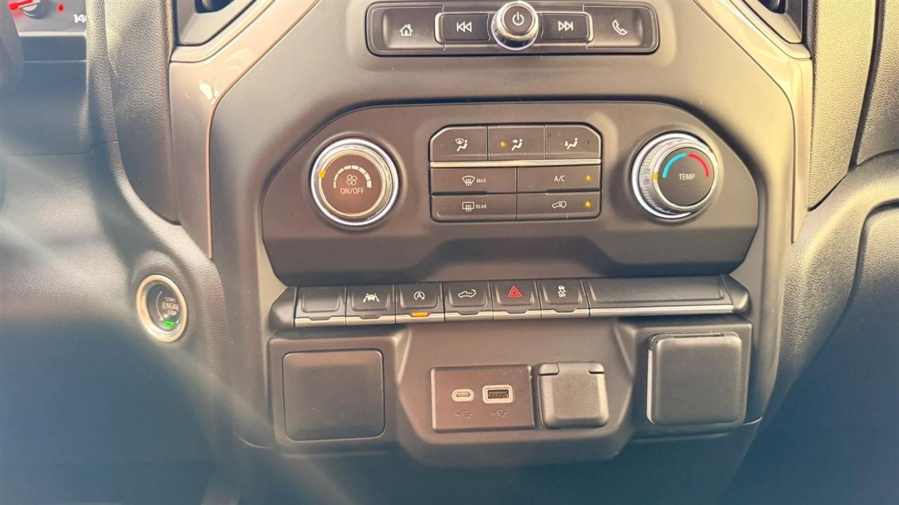 Chevrolet Silverado 1500 Custom Crew Cab 4WD 2022