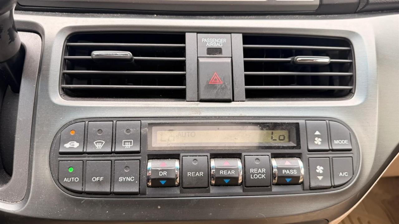 Honda Odyssey Touring w/DVD 2006