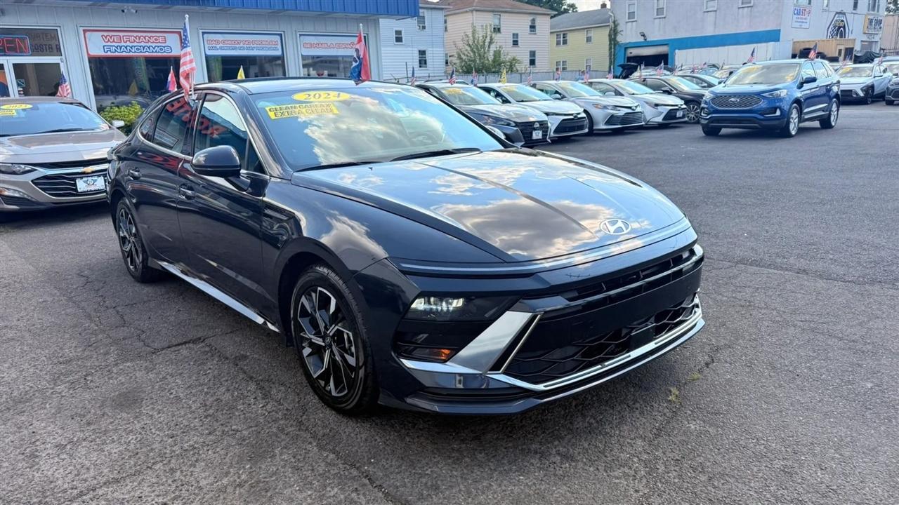 Hyundai Sonata SEL 2024
