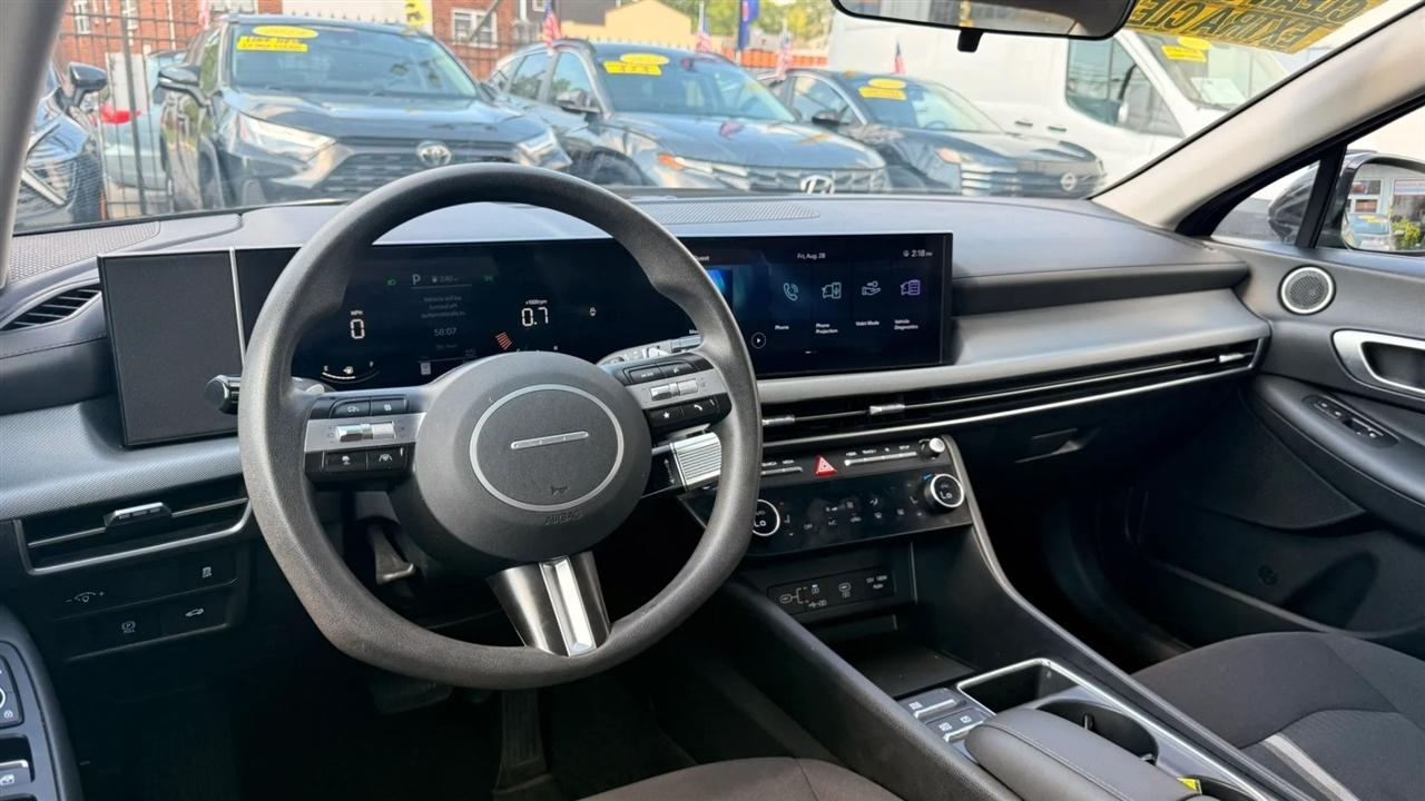 Hyundai Sonata SEL 2024