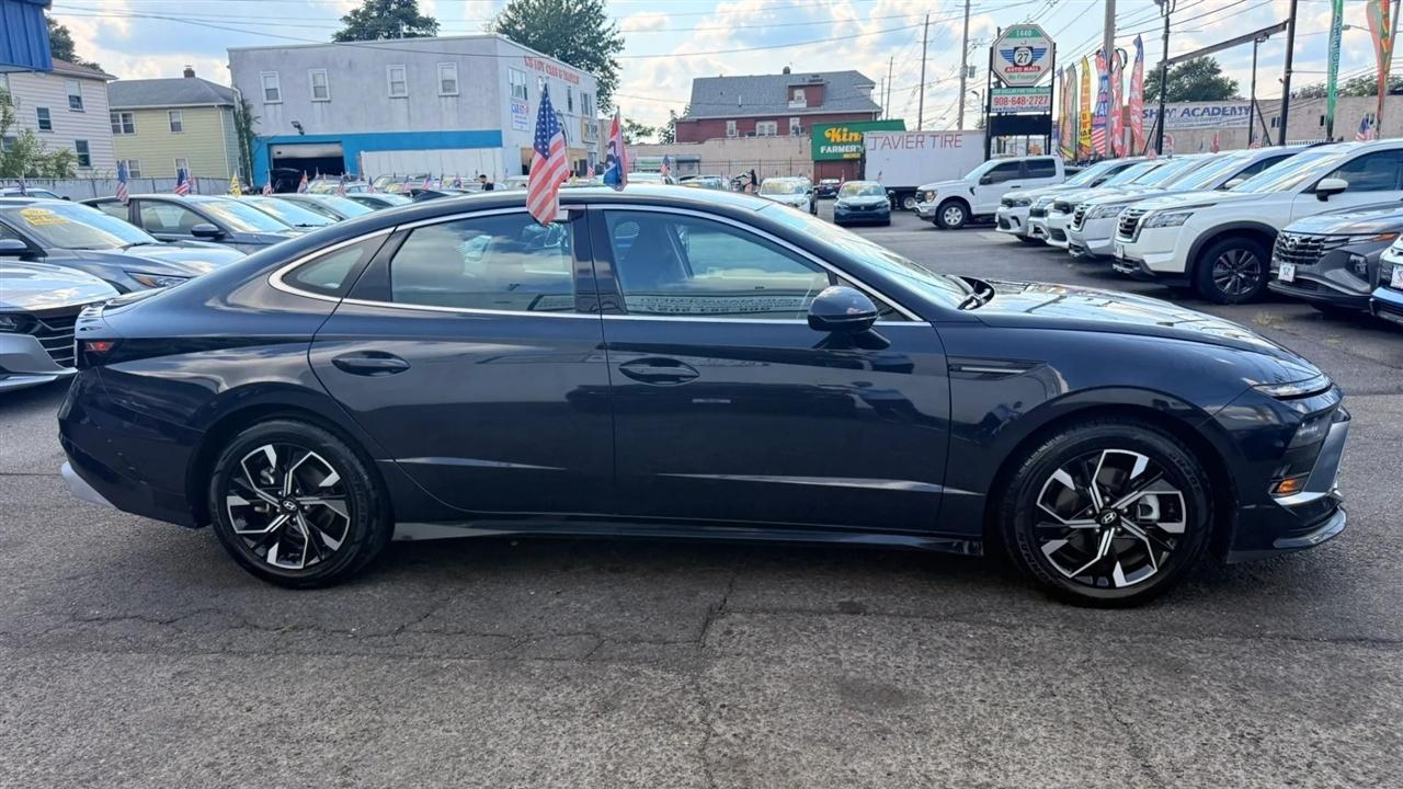Hyundai Sonata SEL 2024