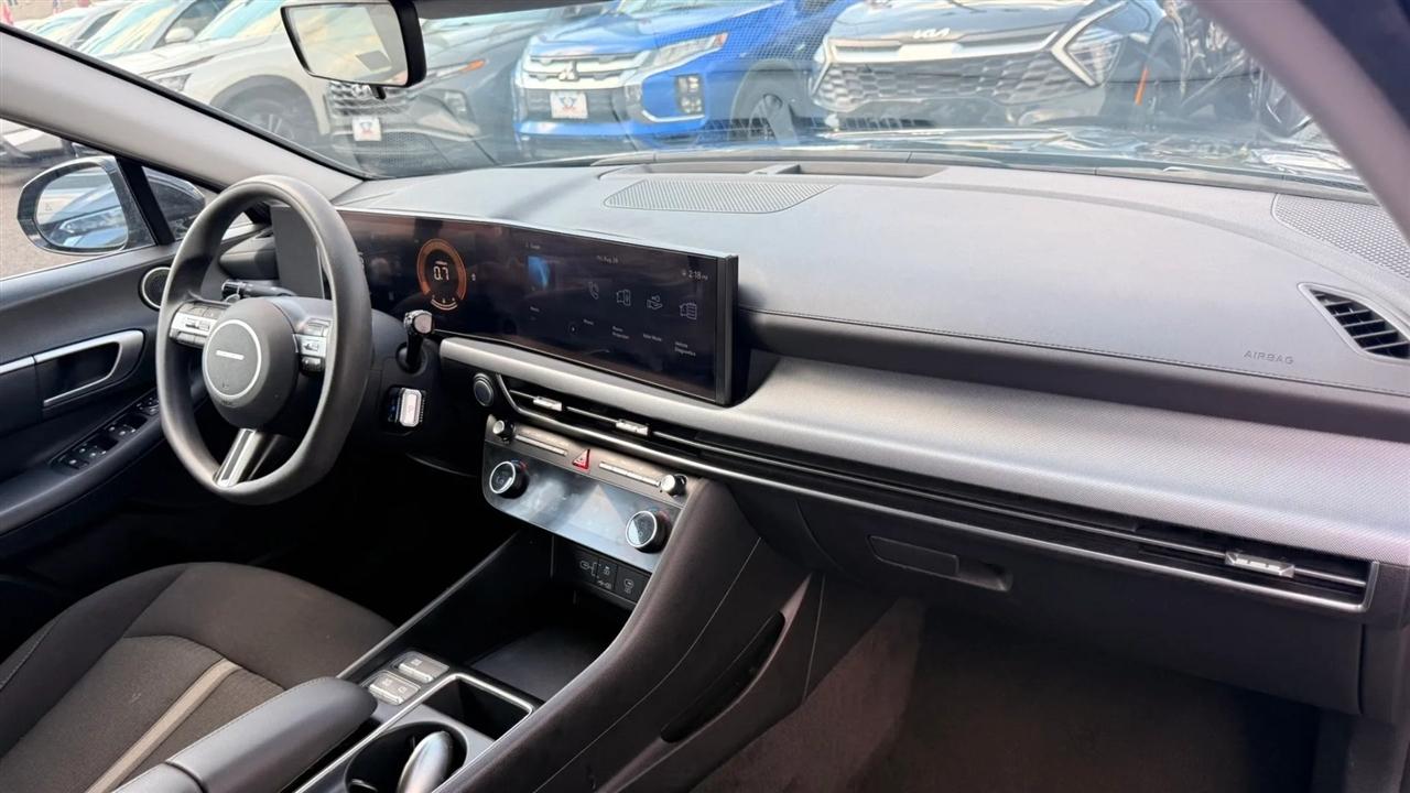 Hyundai Sonata SEL 2024