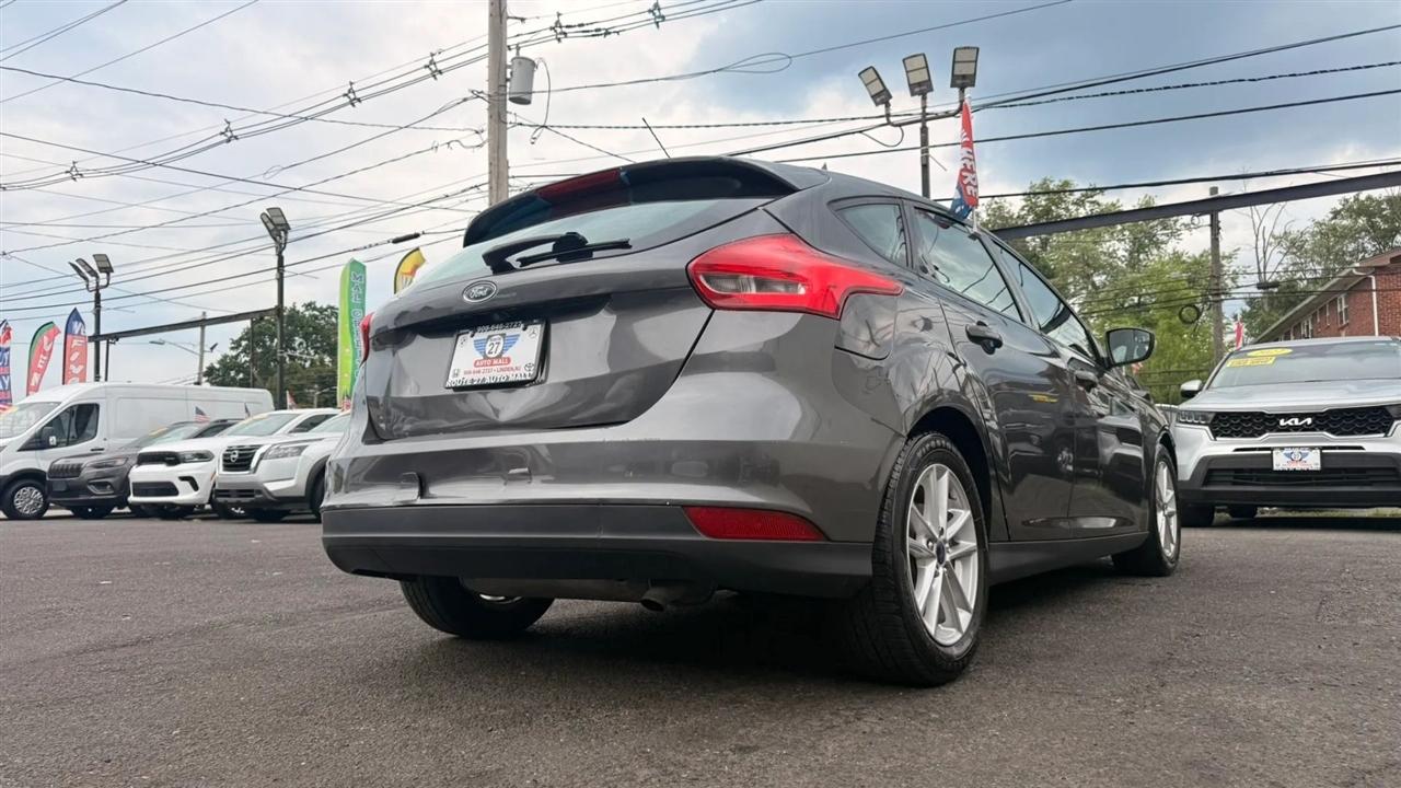 Ford Focus SE Hatch 2016