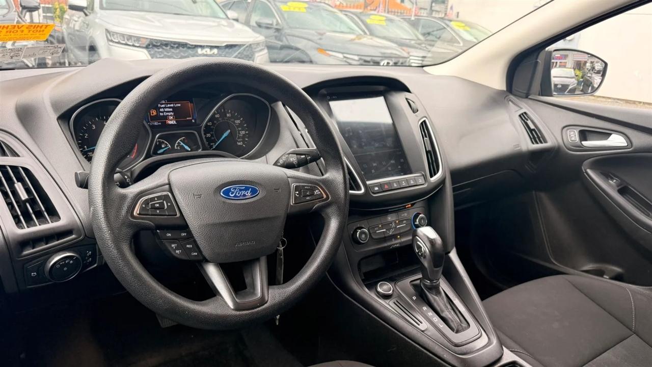 Ford Focus SE Hatch 2016