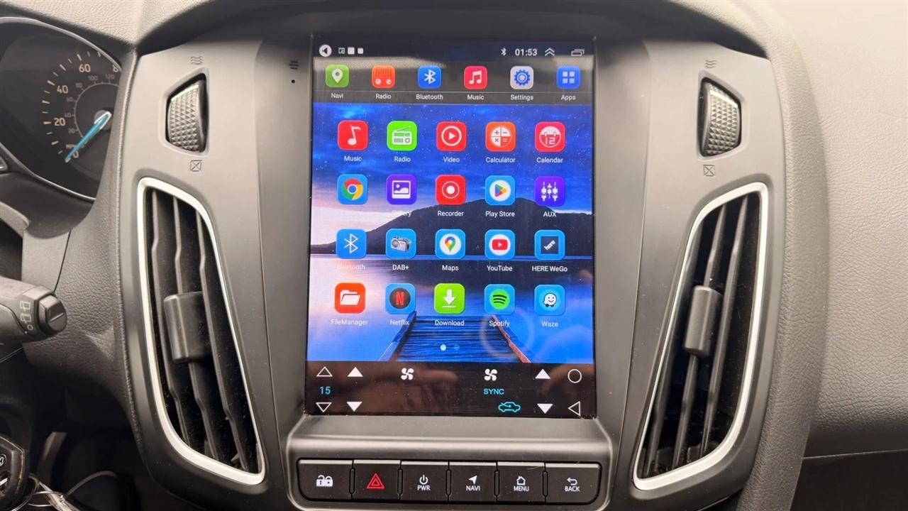 Ford Focus SE Hatch 2016
