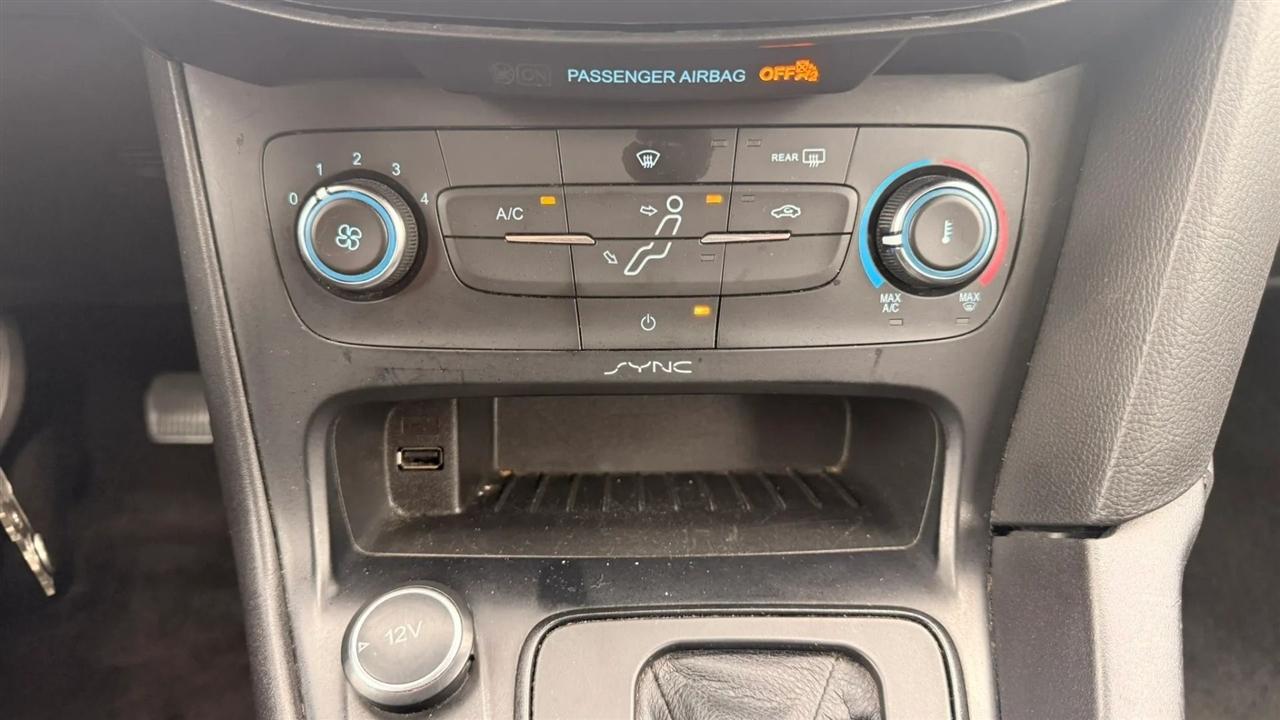 Ford Focus SE Hatch 2016