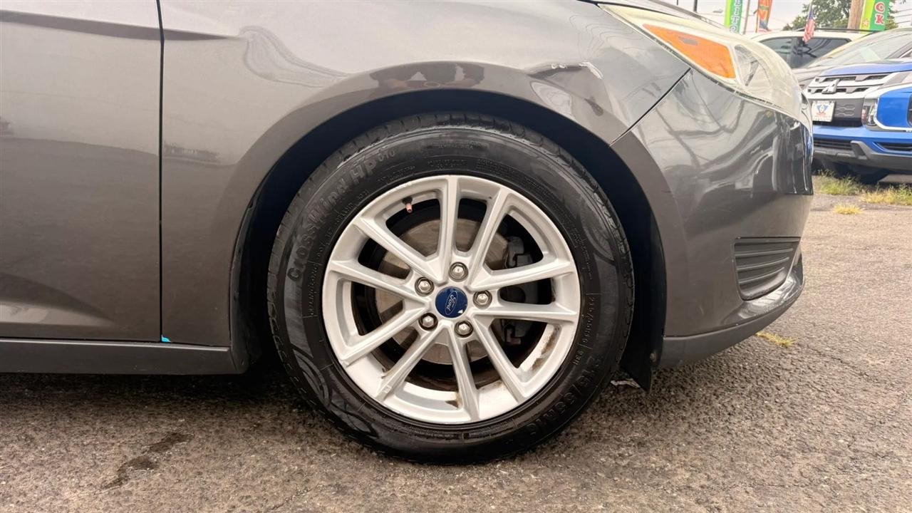 Ford Focus SE Hatch 2016